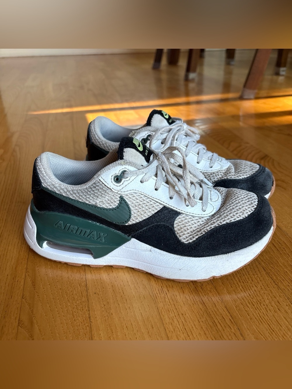 Nike Air Max sneakers shoes SYSTM GS White Black Green Vintage youth kid Sz 4.5Y
